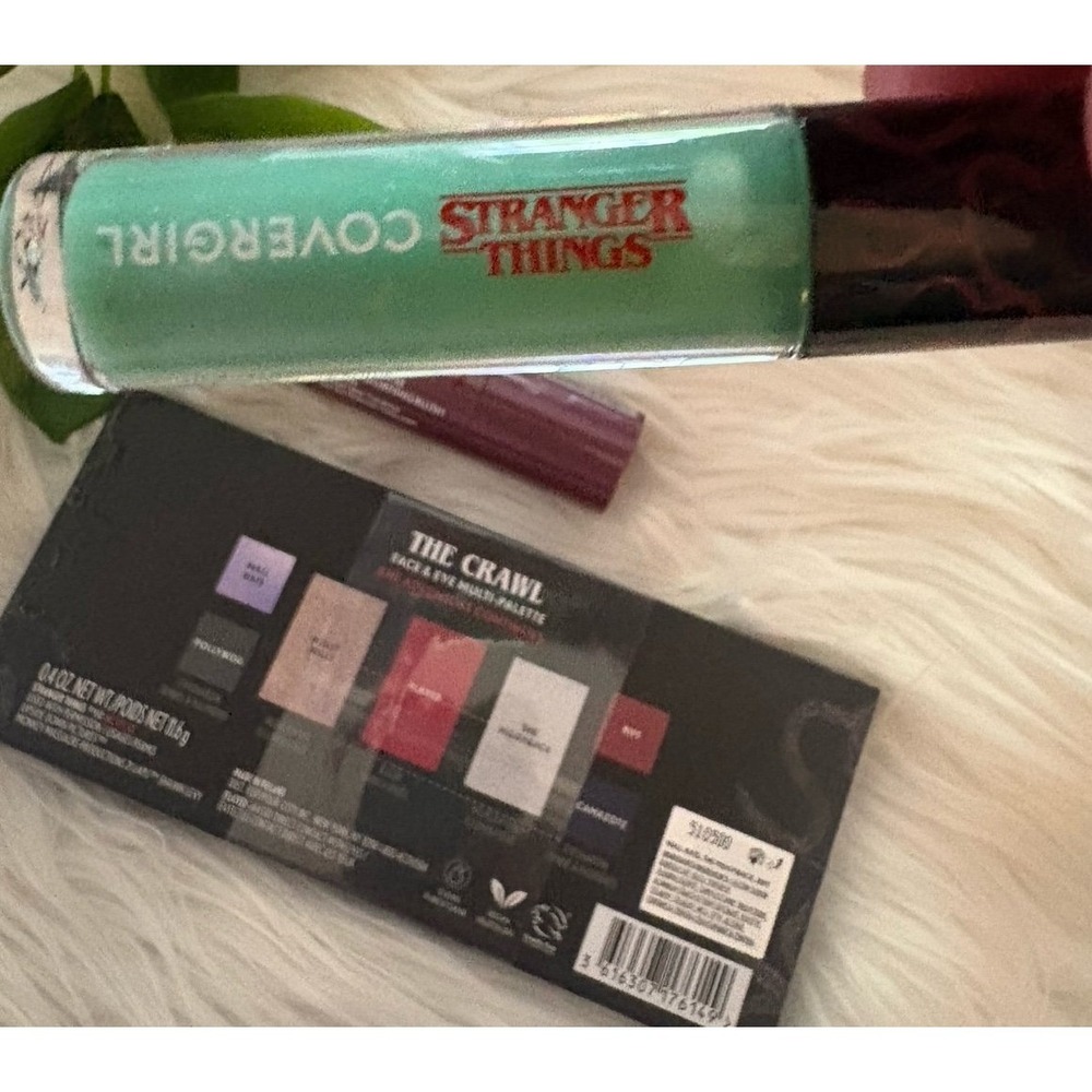 Stranger Things makeup bundle! - Picture 4 of 4